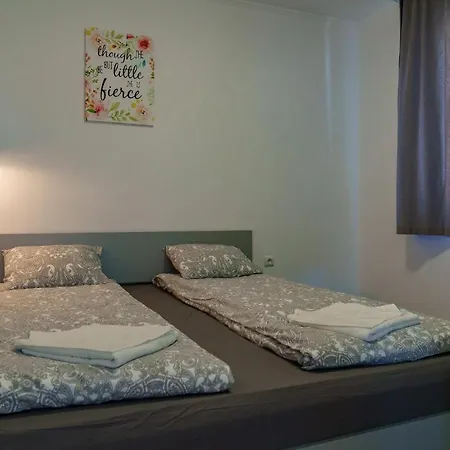 Bell Tower Iii 班斯科