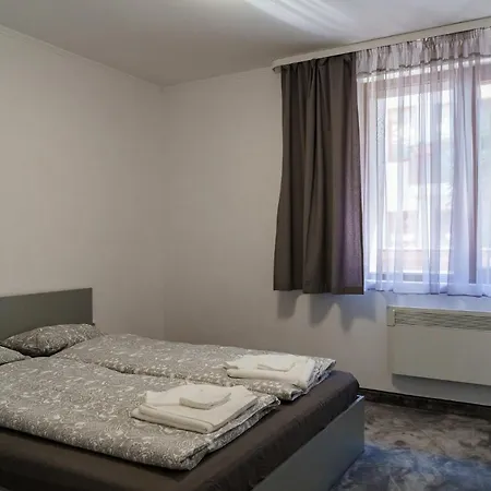 Bell Tower Iii * 班斯科