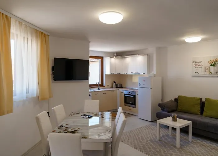 Daire Bell Tower Iii *